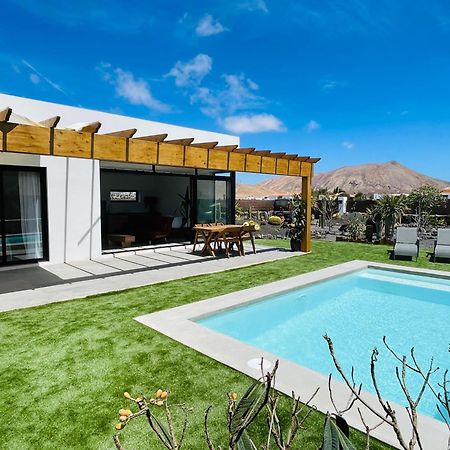 Bungalow + Piscina Independiente Ла-Оліва Екстер'єр фото